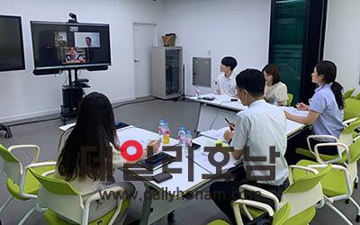 전남 순천시가 지난 17일 순천시 청년창업지원정책 방향 설정을 위해 청년일자리 워크숍을 가졌다 순천시 제공