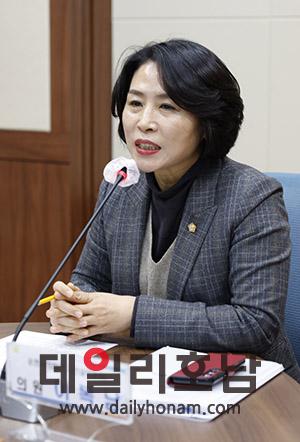 순천시 1회용품 사용 줄이기에 관한 조례 제정을 준비 중인 이복남 의원 데일리호남 DB